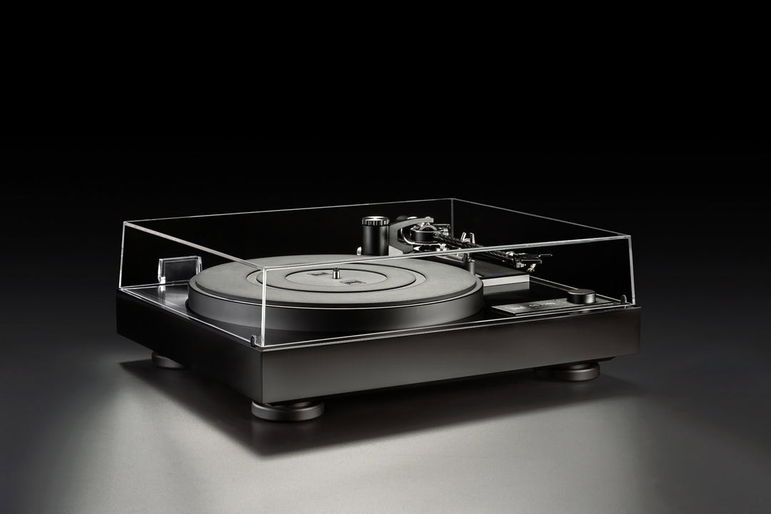 Dual CS-718Q Manual Turntable Australia satin black dust cover closed