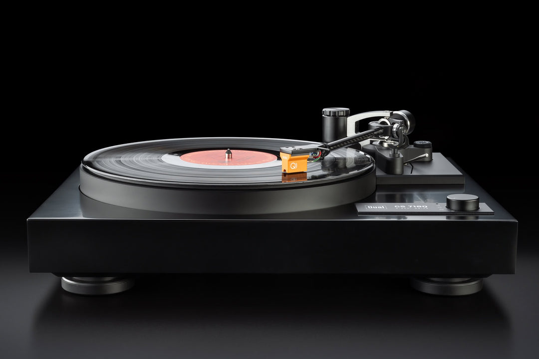Dual CS-718Q Manual Turntable Australia satin black with record
